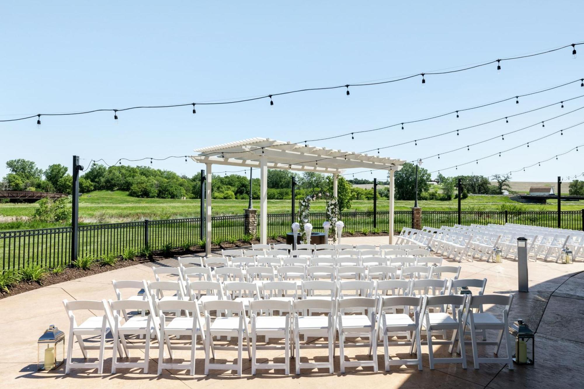 Hotel Courtyard By Marriott Omaha Bellevue At Beardmore Event Center Exterior foto